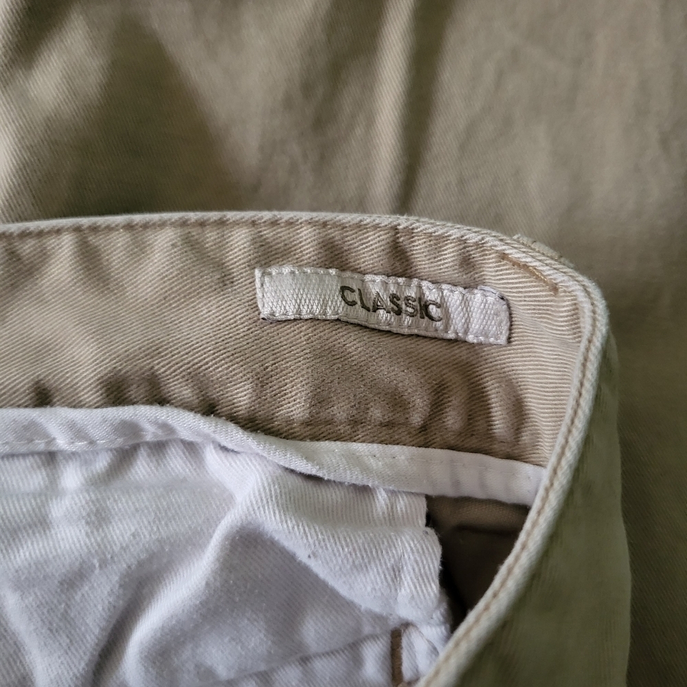 Timberland Men 34 Classic Fit brown khakis pants - Picture 3 of 6